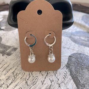 Handmade Crystal Accent Pearl drop earrings